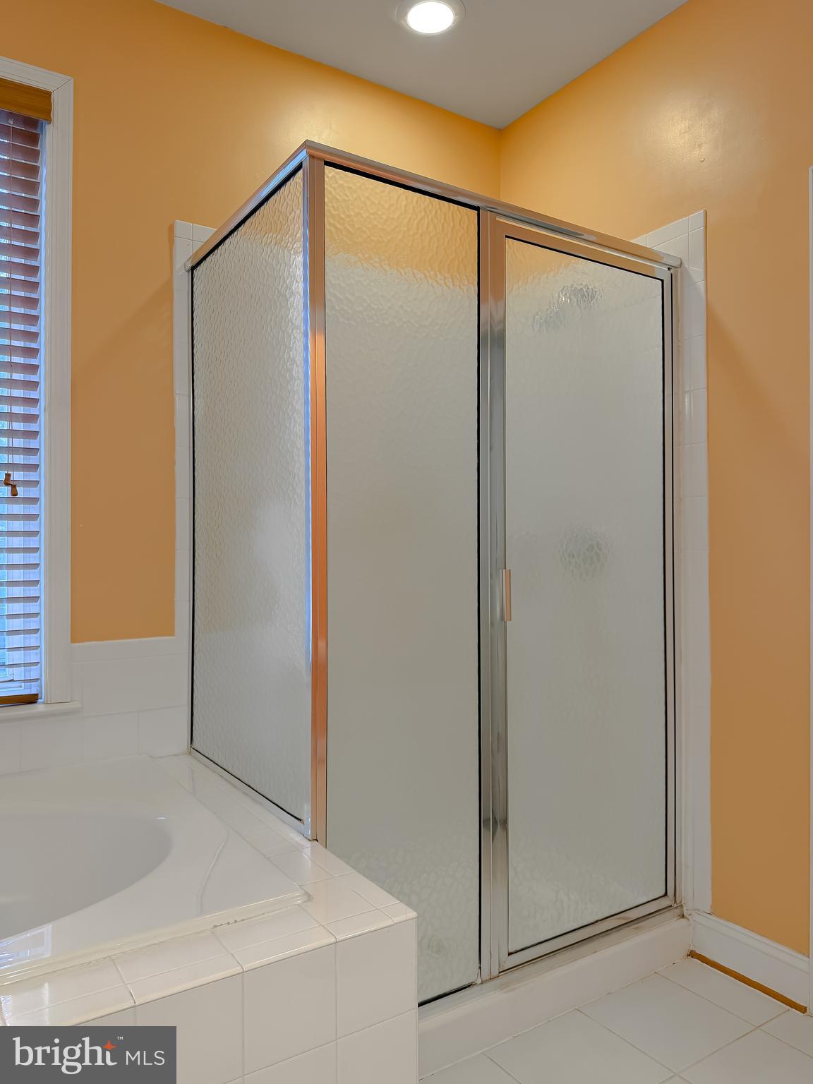 MCINTOSH ESTATES - Residential