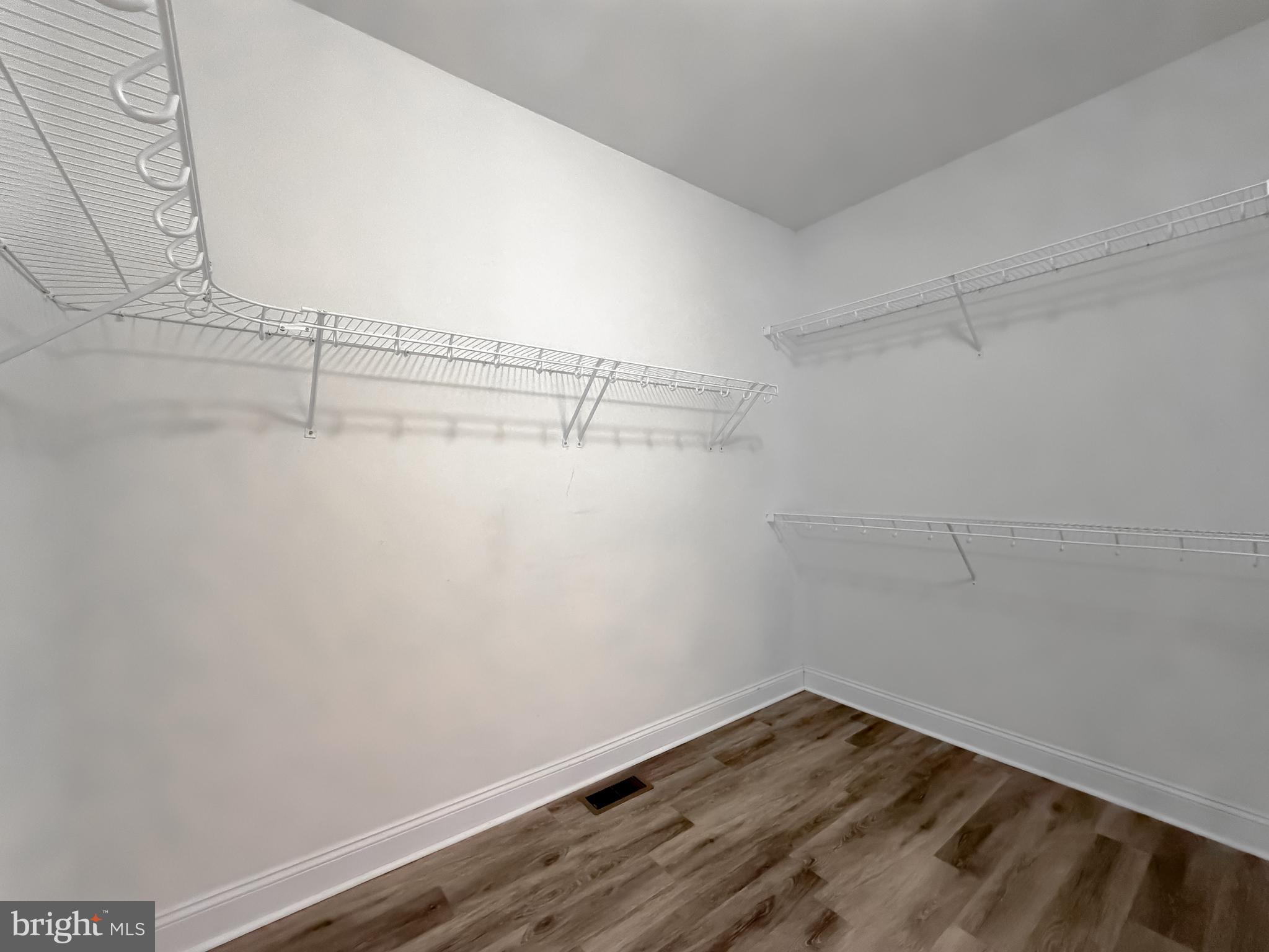 MCINTOSH ESTATES - Residential