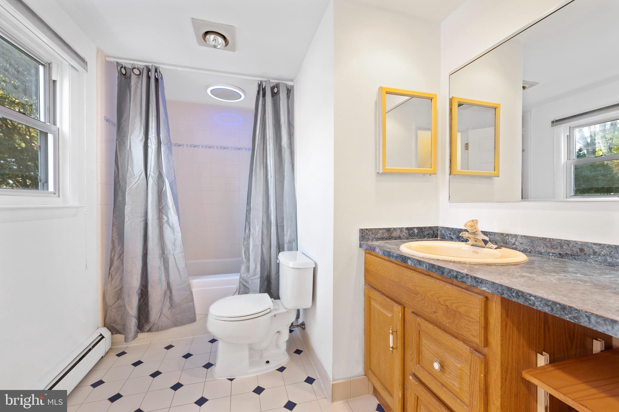 CHADDS FORD KNOLL - Residential