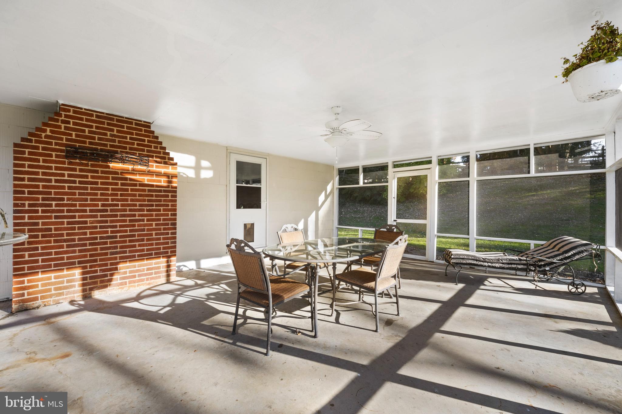 CHADDS FORD KNOLL - Residential