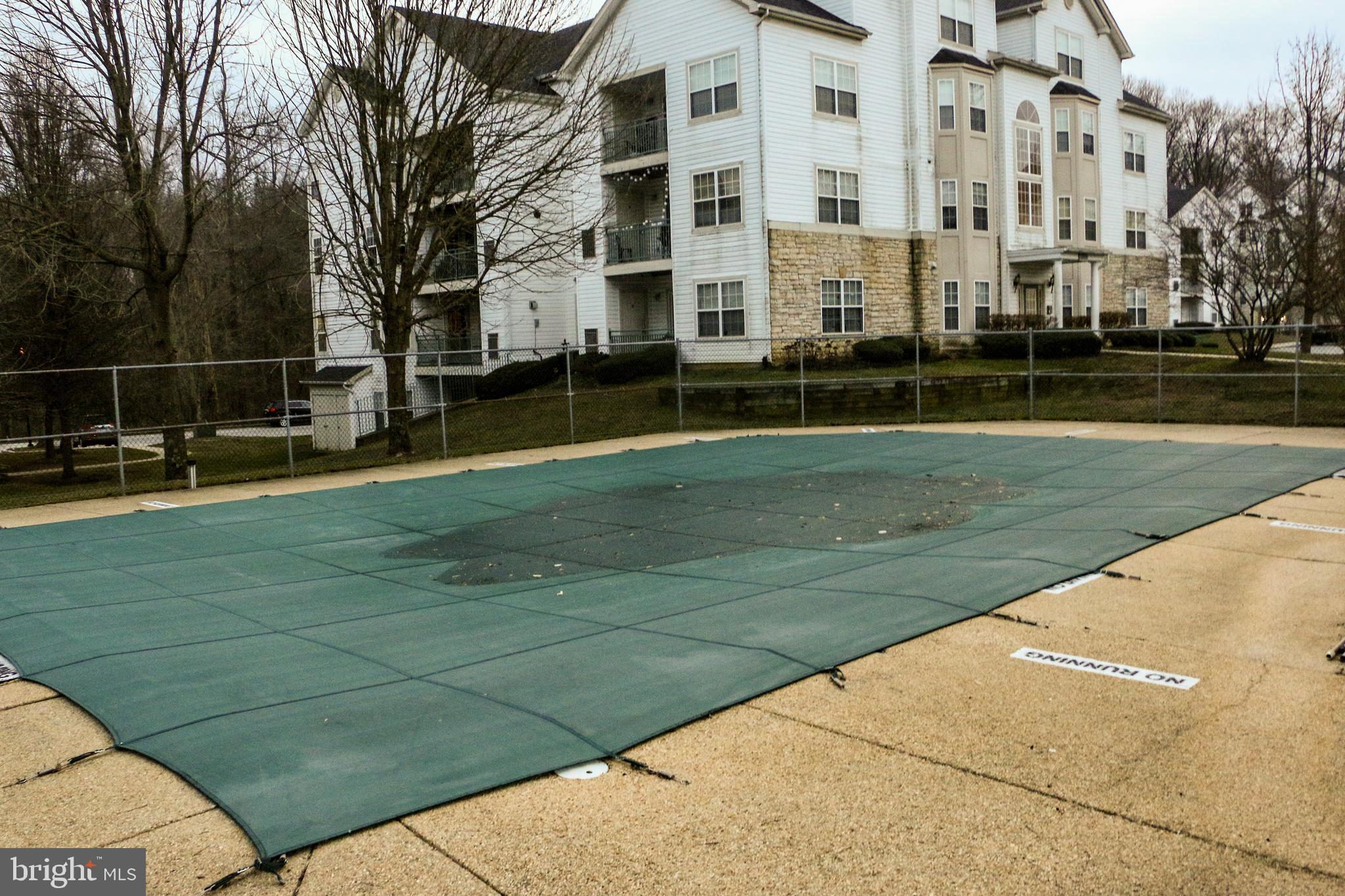 BOWIE TOWERS - Residential