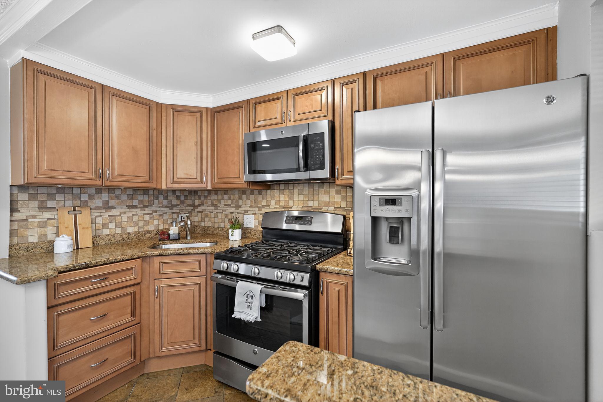 PORT RICHMOND - Residential