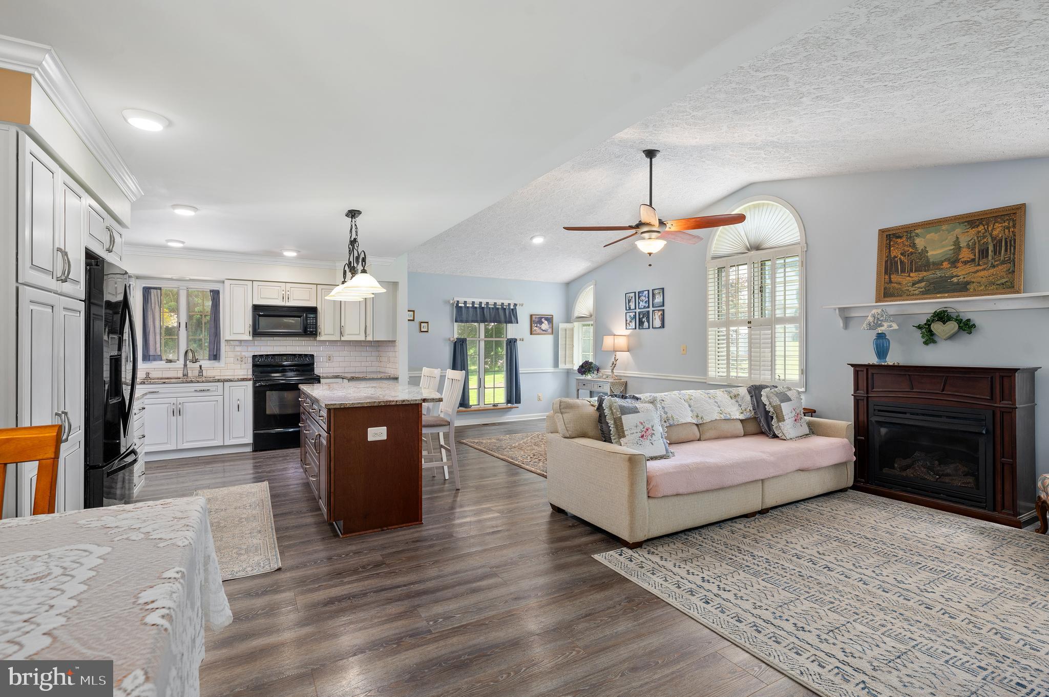 JARRETTSVILLE - Residential