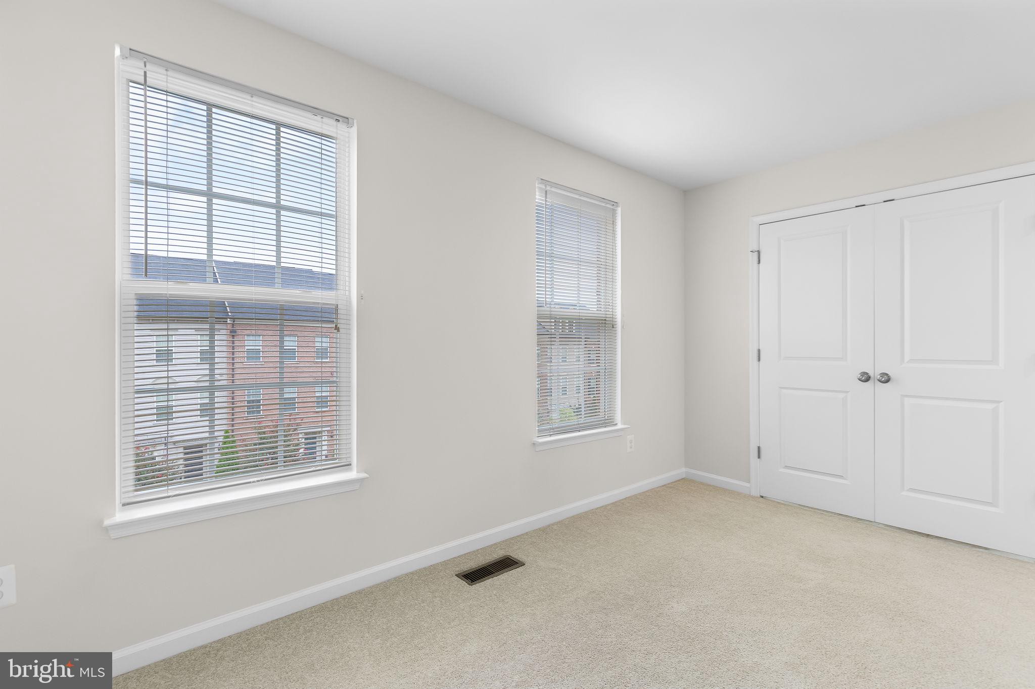 EMBREY MILL - Residential Lease