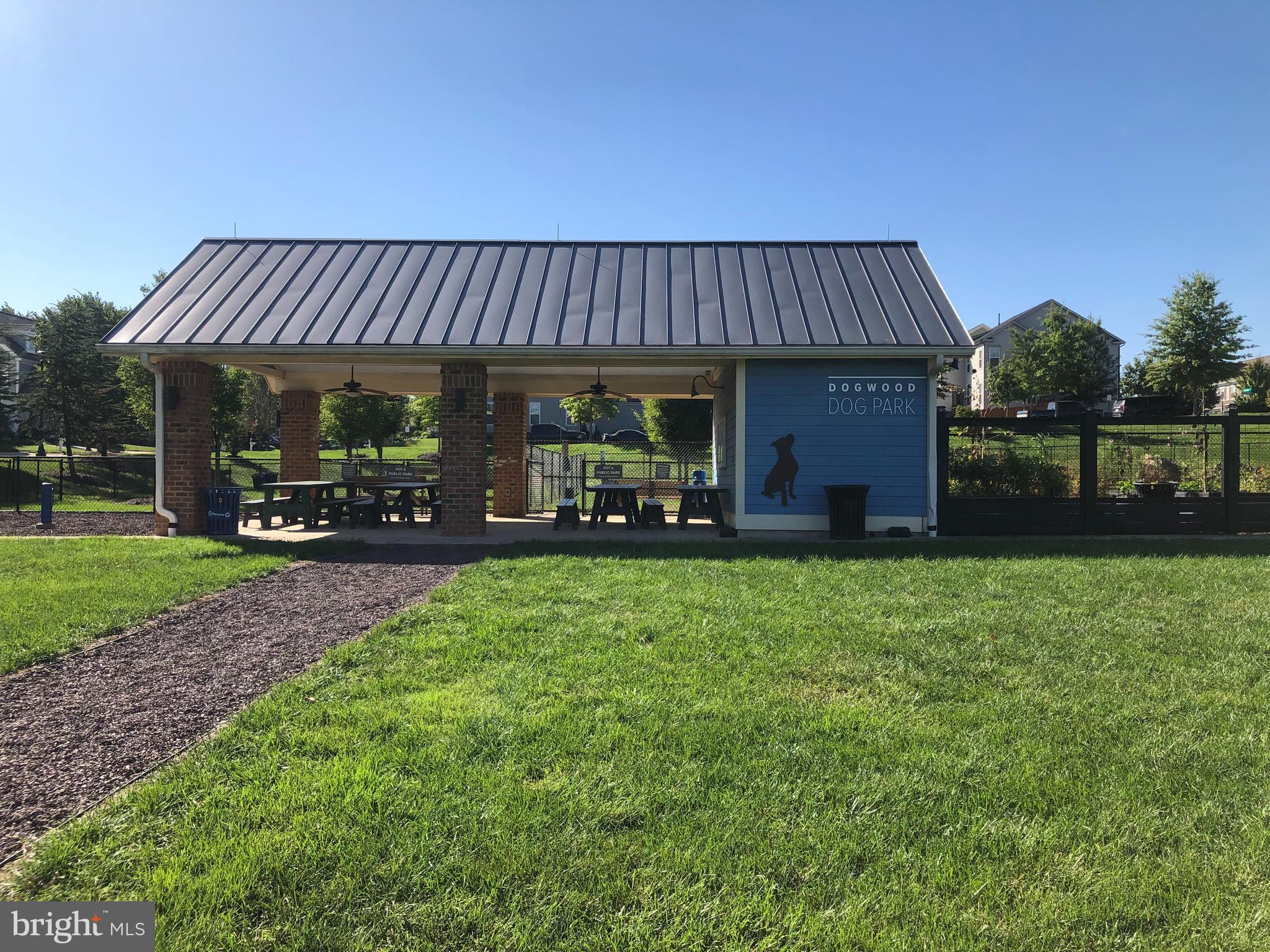 EMBREY MILL - Residential Lease