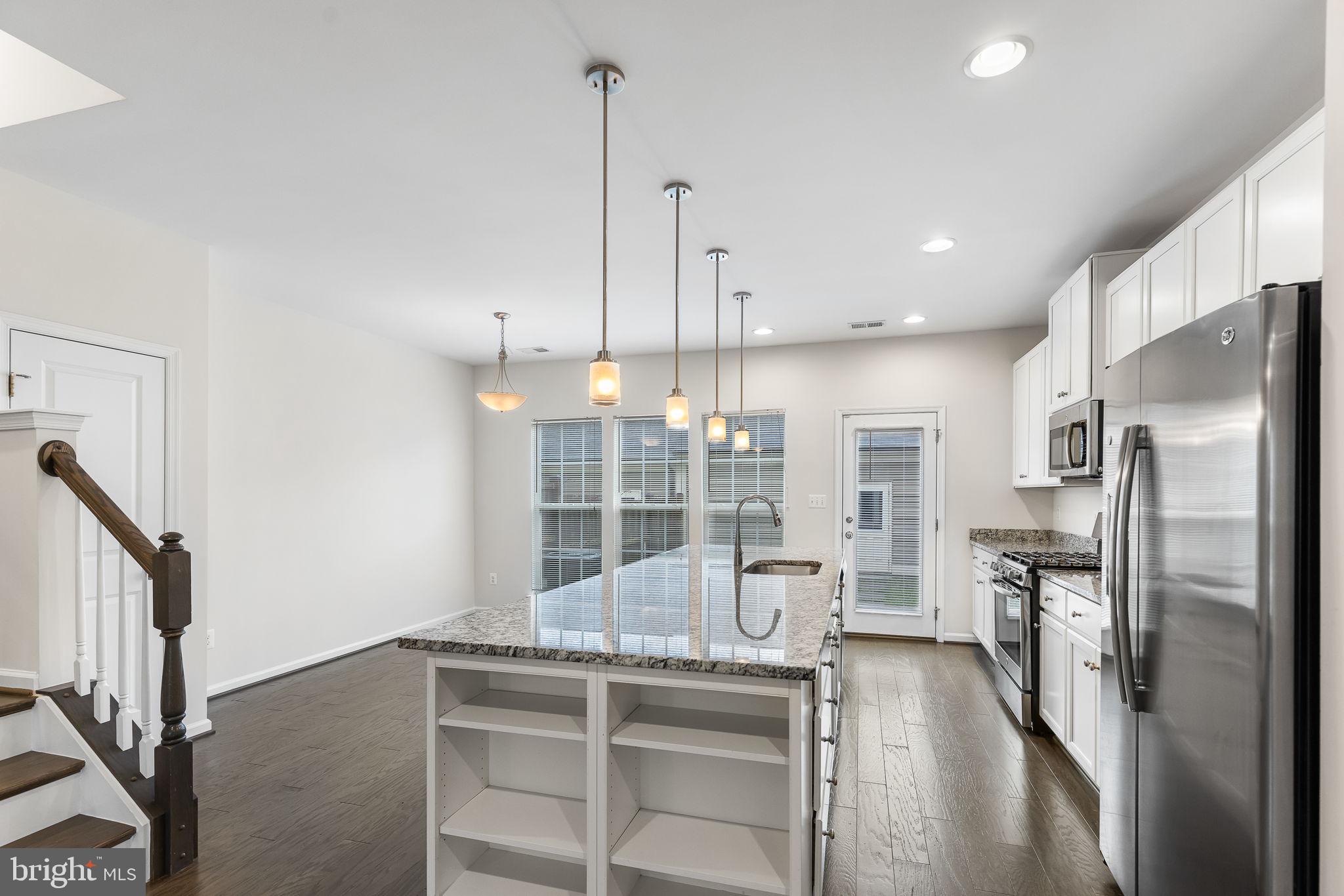 EMBREY MILL - Residential Lease