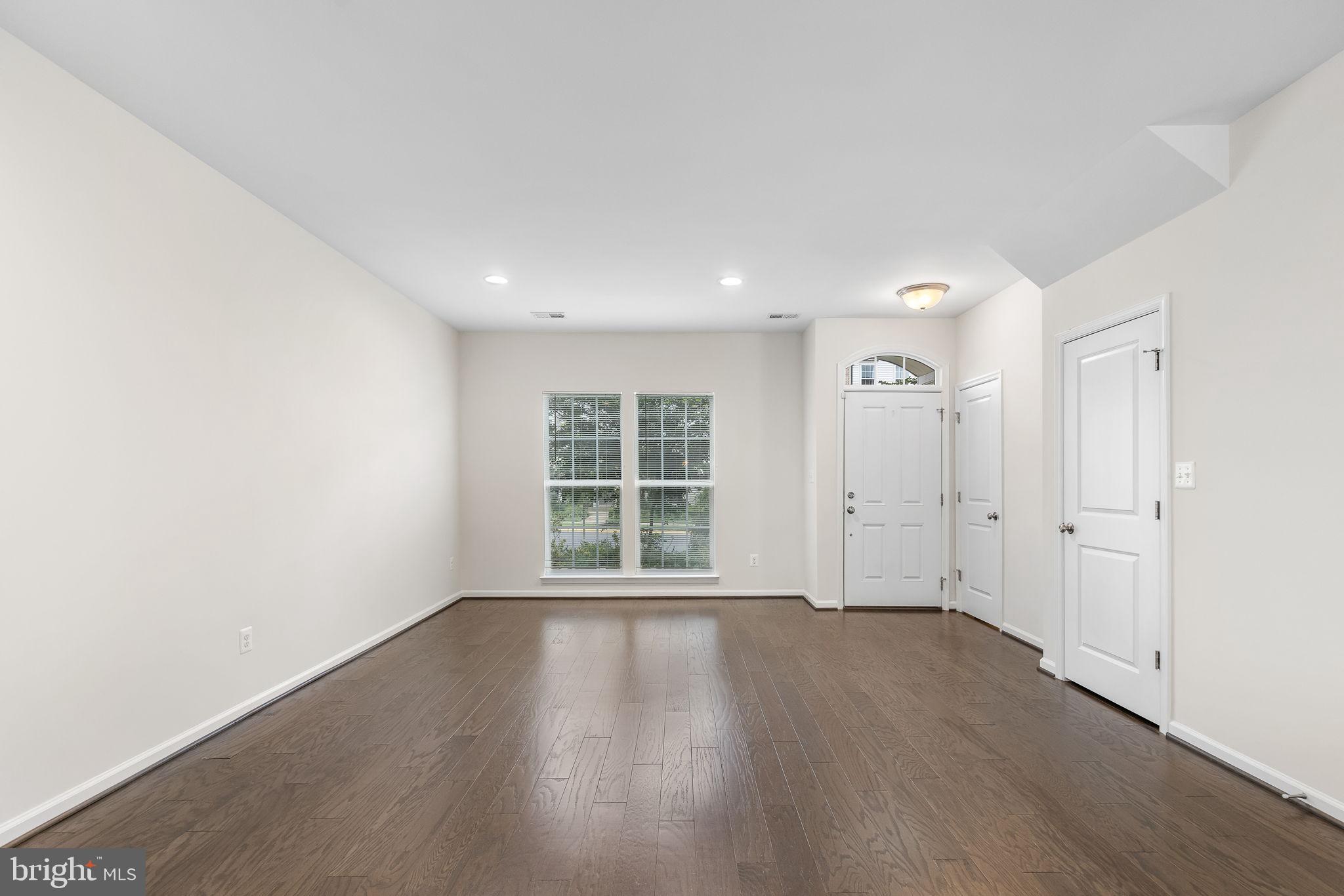 EMBREY MILL - Residential Lease