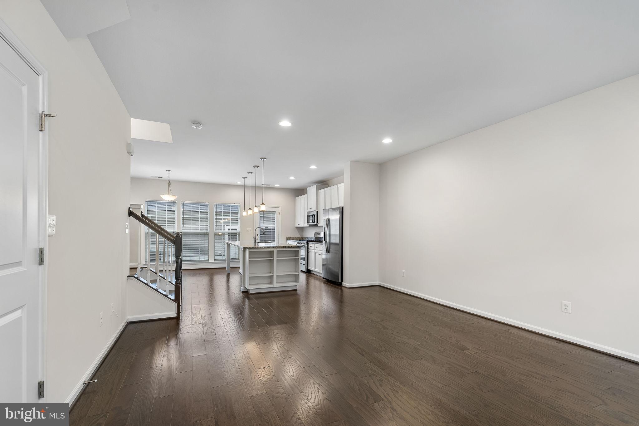 EMBREY MILL - Residential Lease