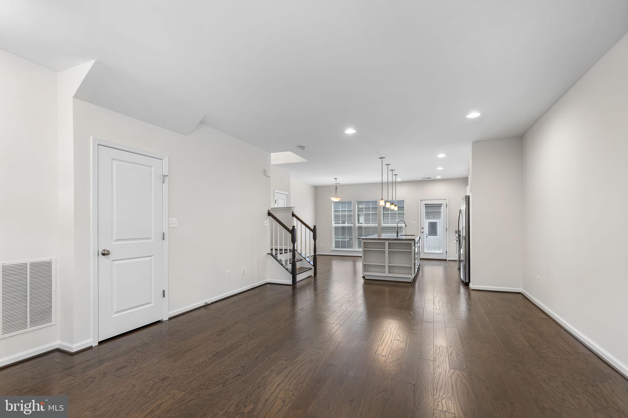 EMBREY MILL - Residential Lease