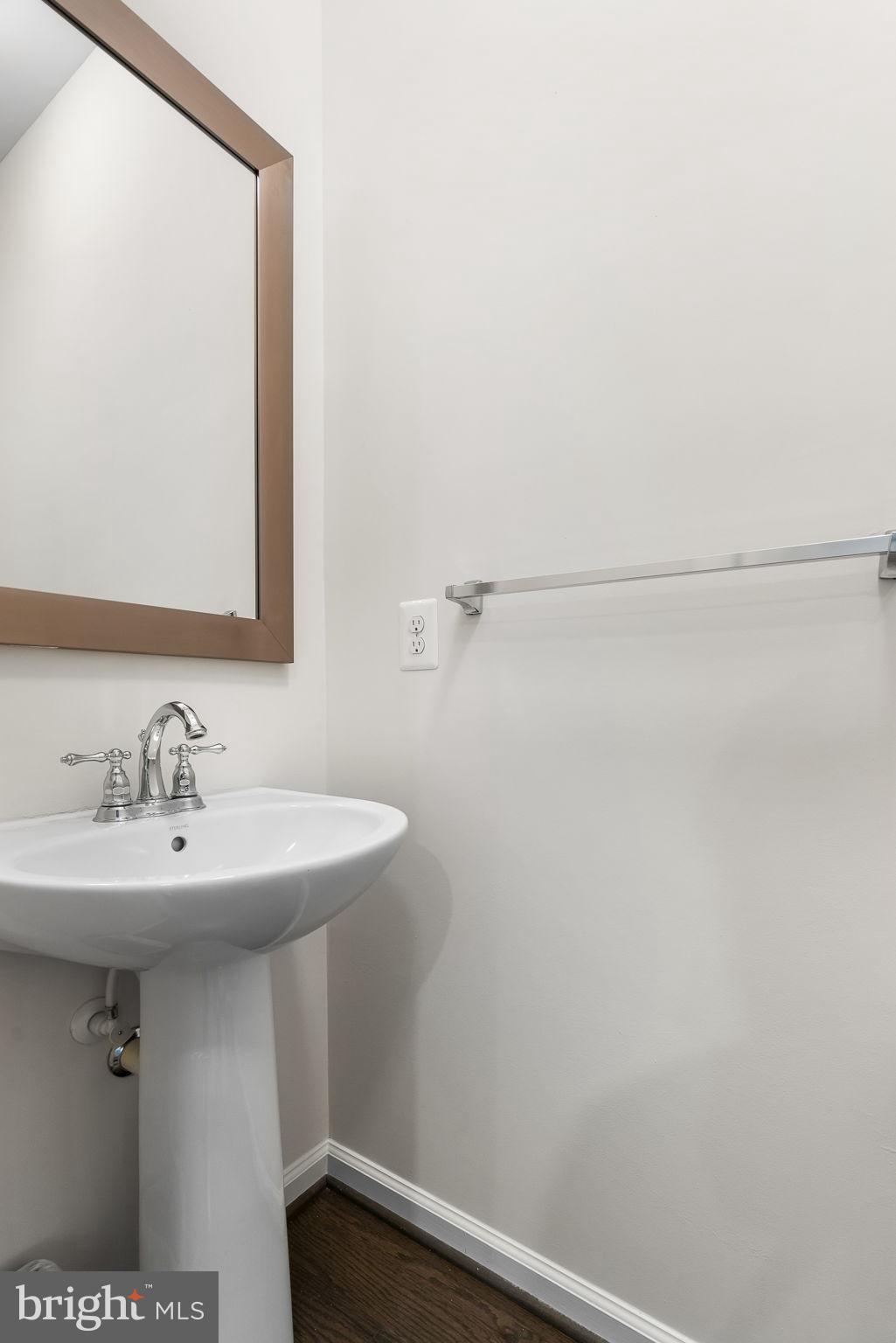 EMBREY MILL - Residential Lease