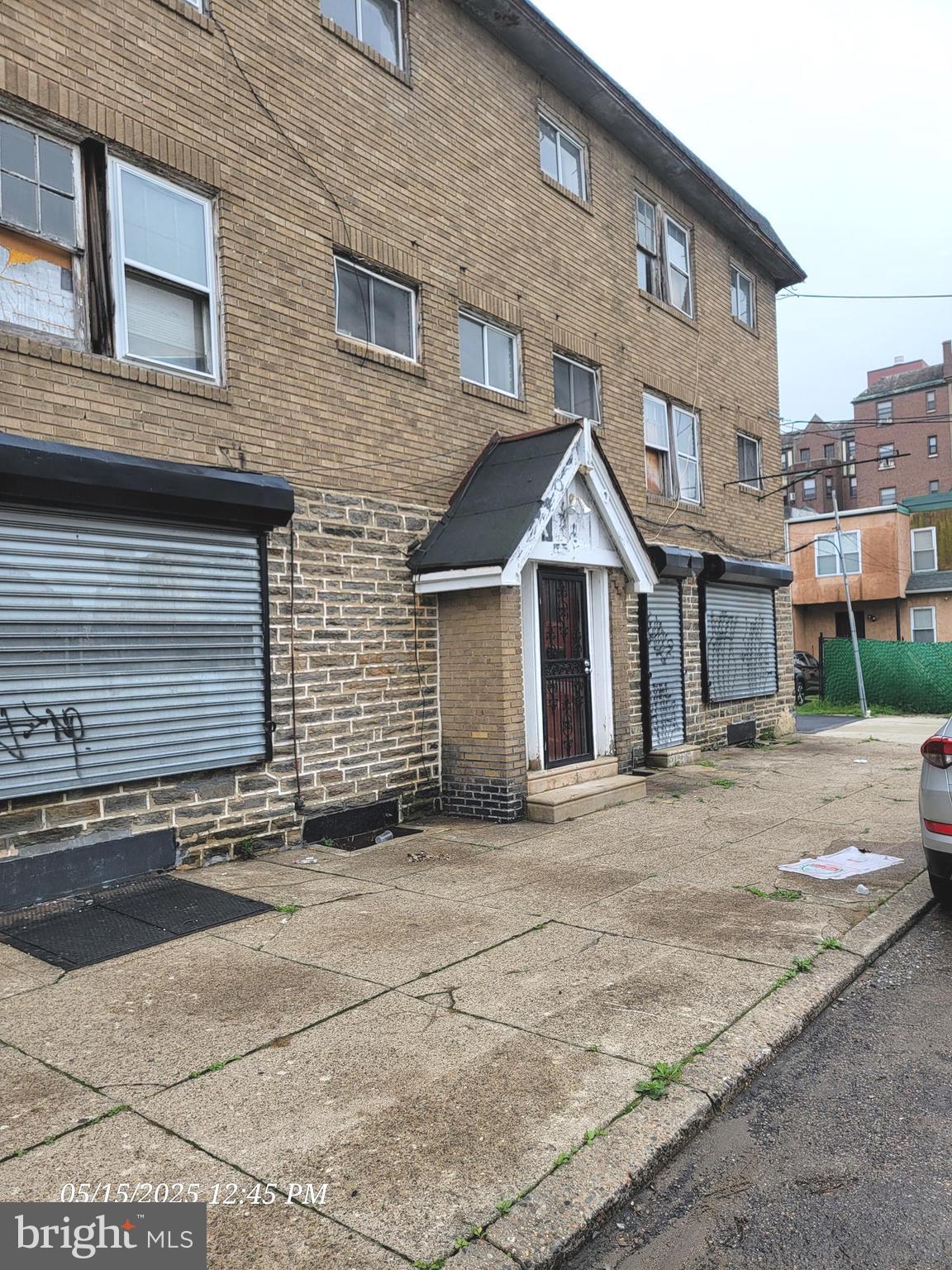 1450 W GRANGE AVENUE