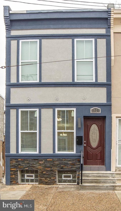 Townhouse For Sale - 2921 Rosehill Street<br/> PHILADELPHIA, PA 19134