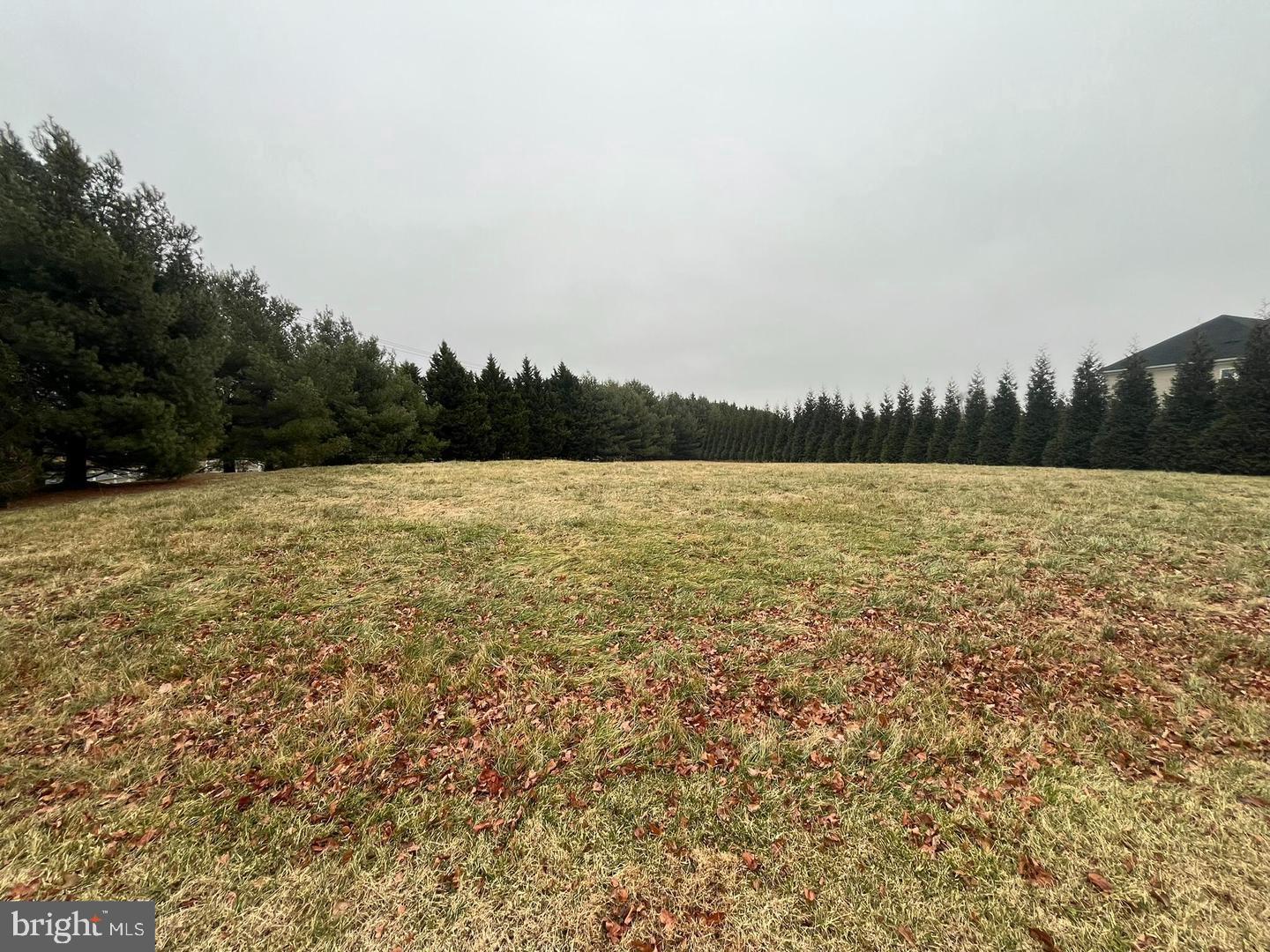 LAYTONSVILLE OUTSIDE - Land