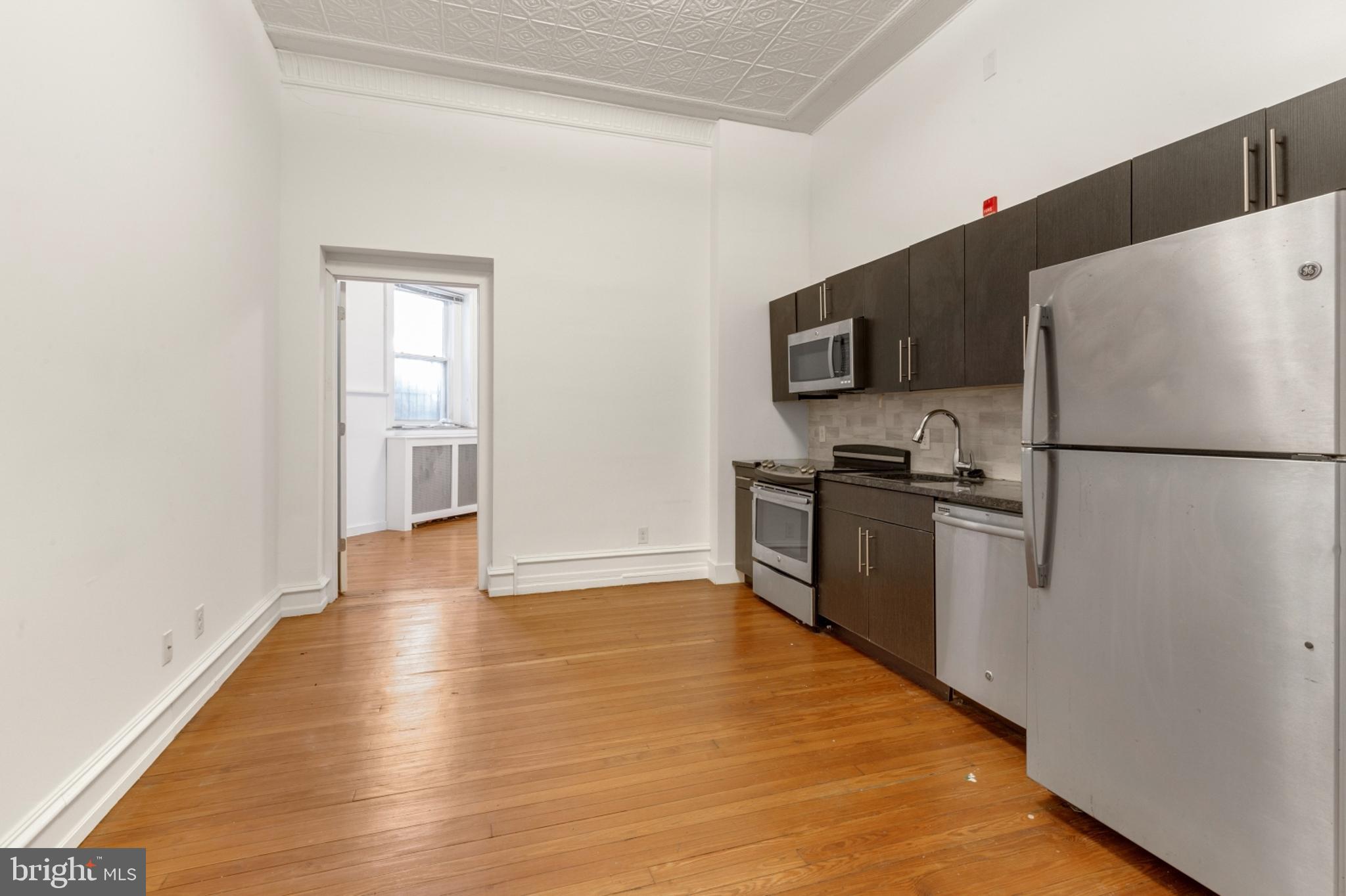 GRADUATE HOSPITAL - Residential Lease