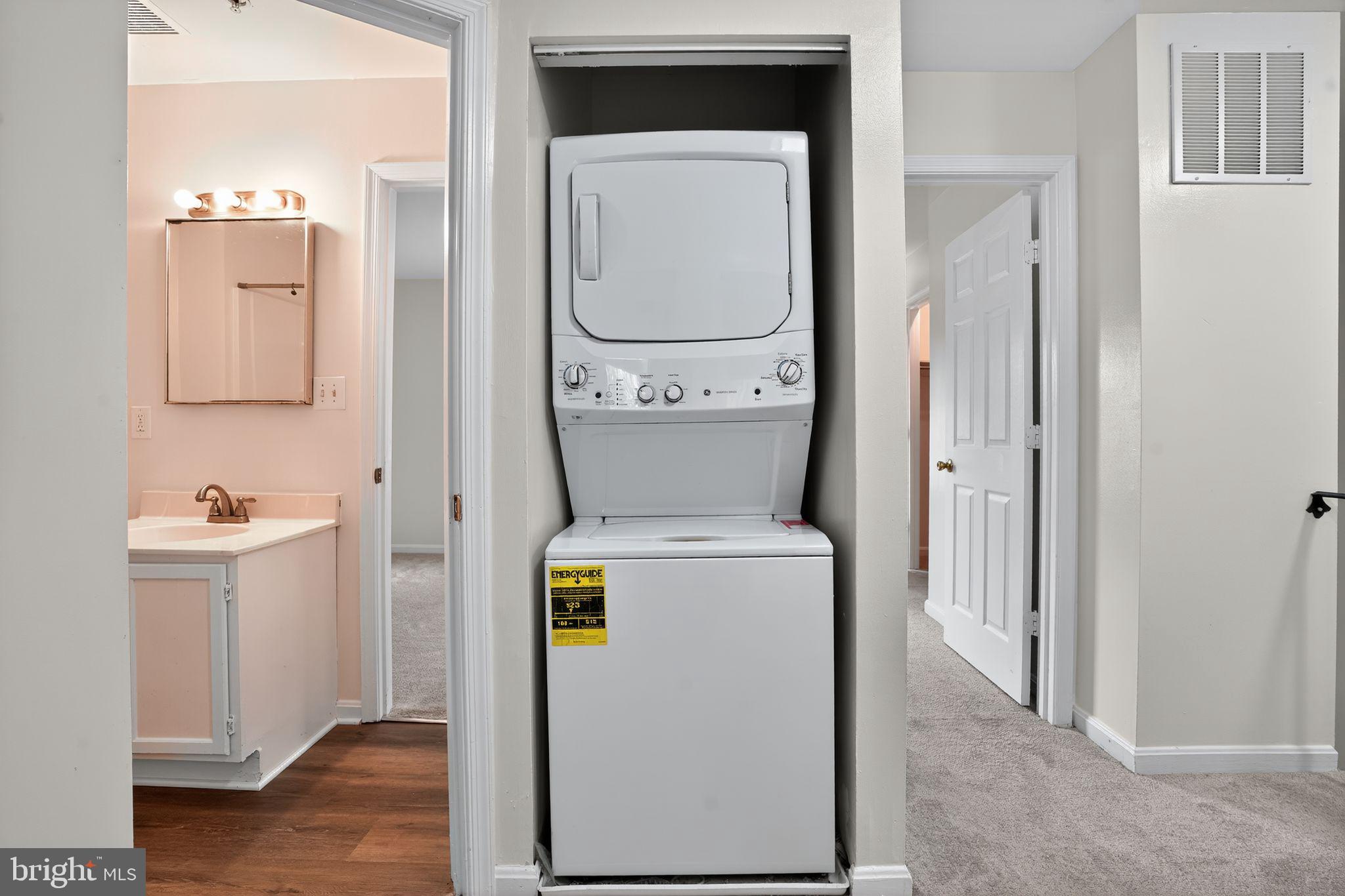 LONDON WOODS - Residential