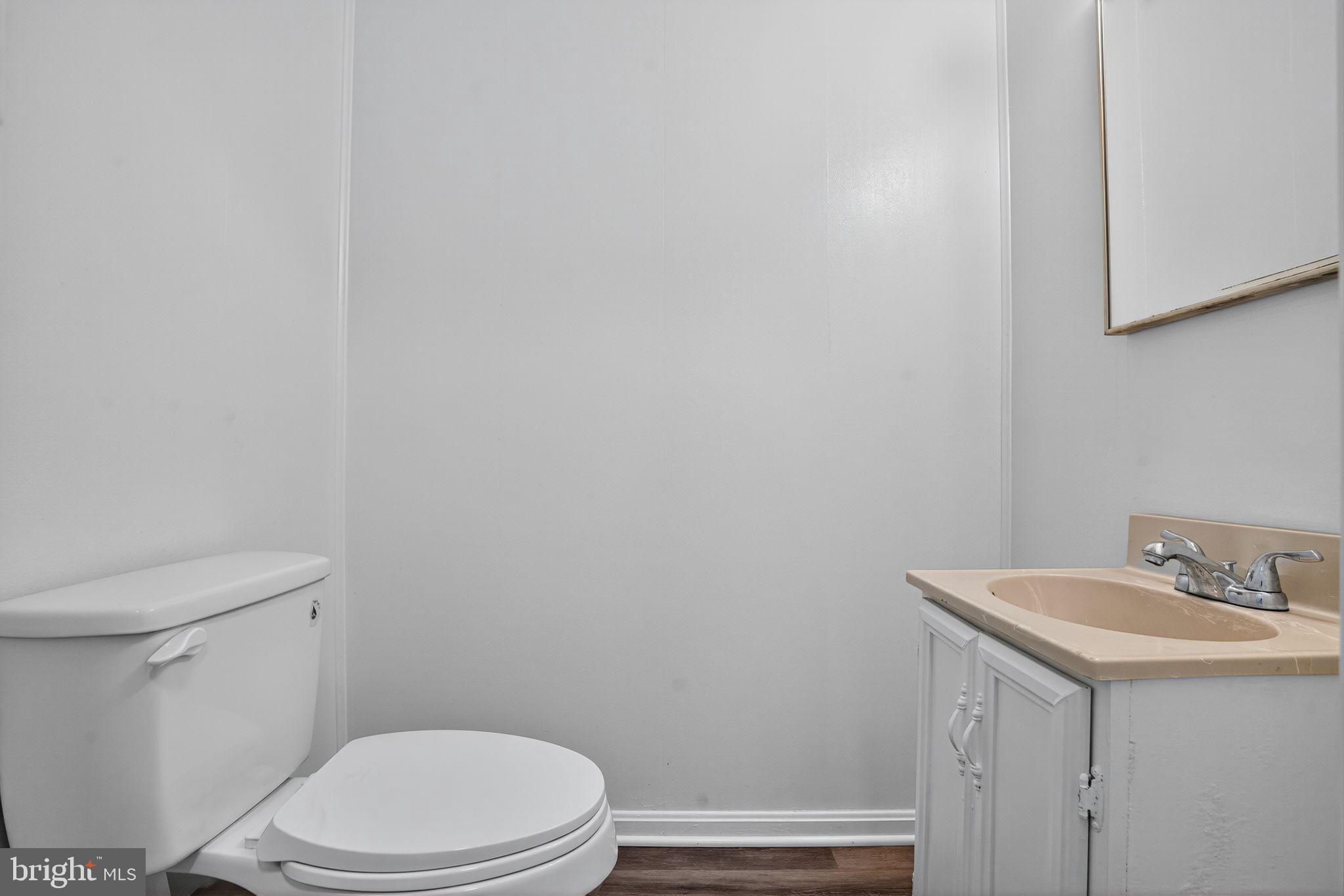 LONDON WOODS - Residential