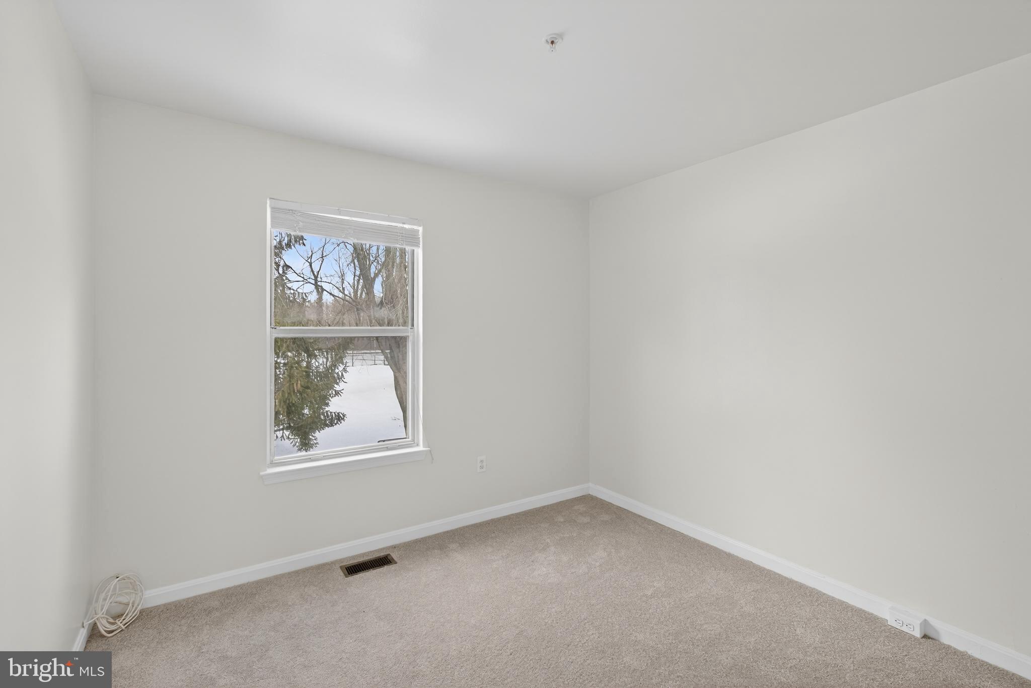 LONDON WOODS - Residential