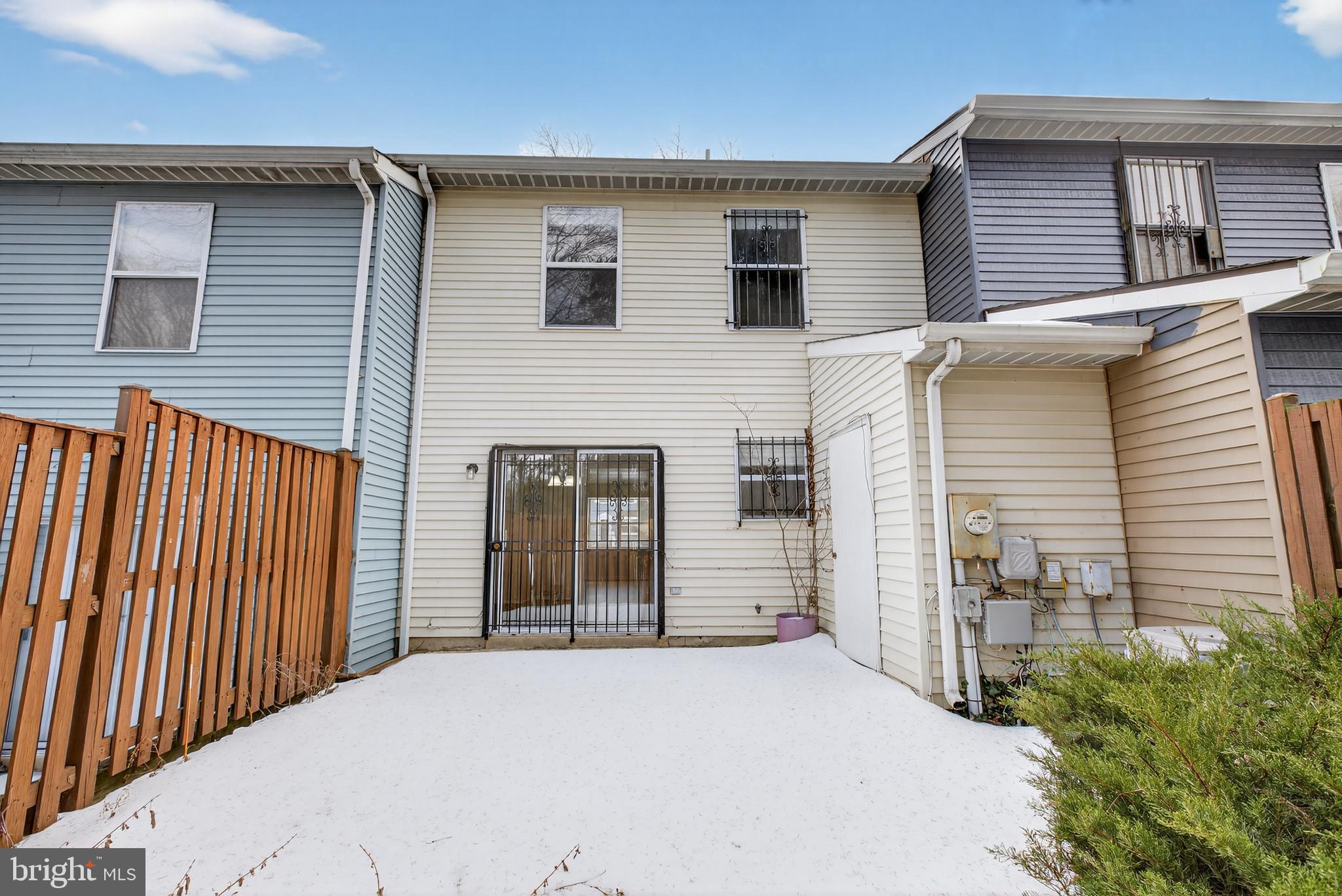 LONDON WOODS - Residential