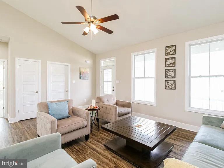 NADENBOUSCH PINES - Residential