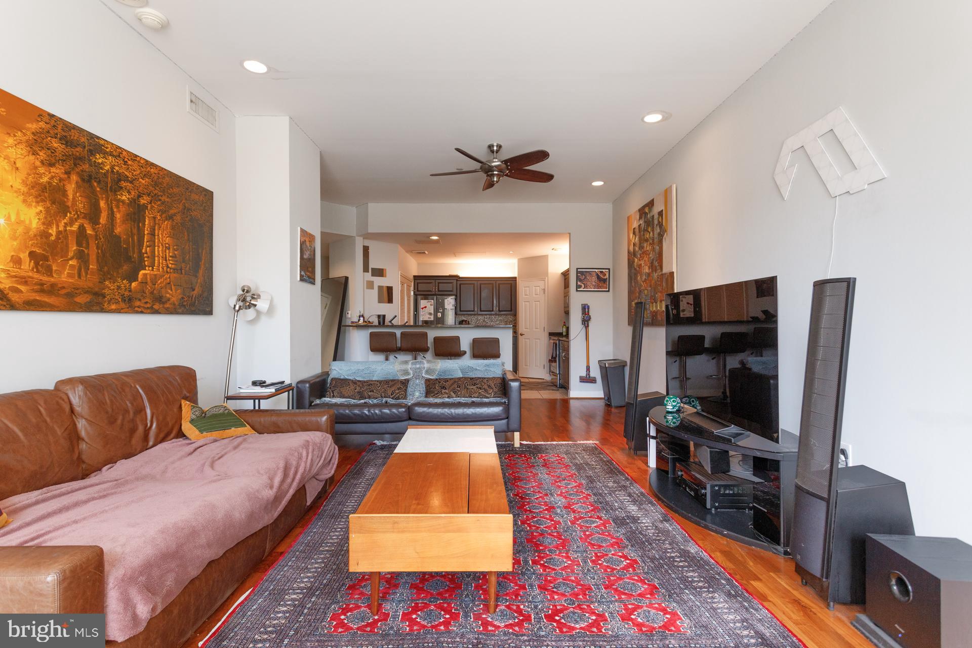 1600 ARCH STREET 18 620