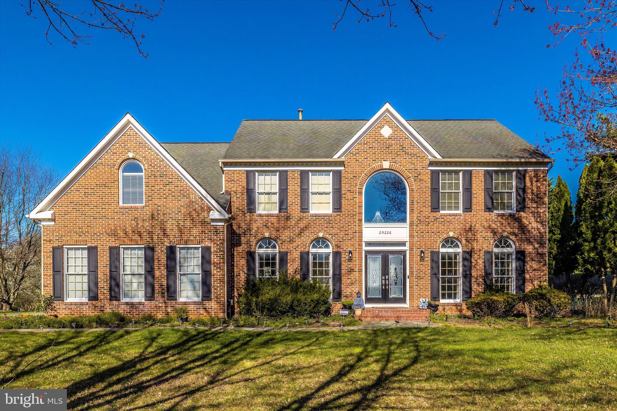 LAYTONSVILLE KNOLLS - Residential