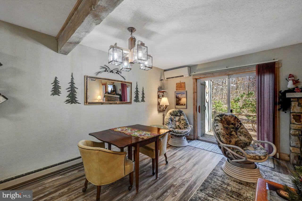 SNOW RIDGE VILLAGE - Residential