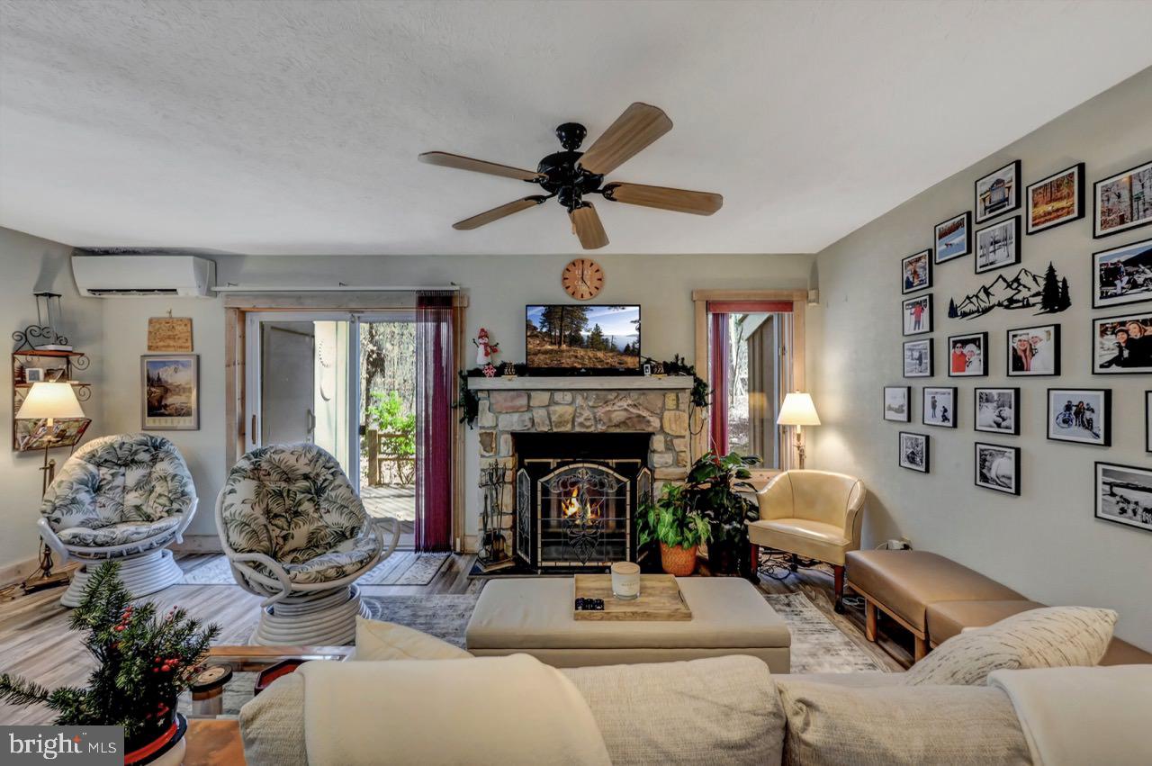 SNOW RIDGE VILLAGE - Residential