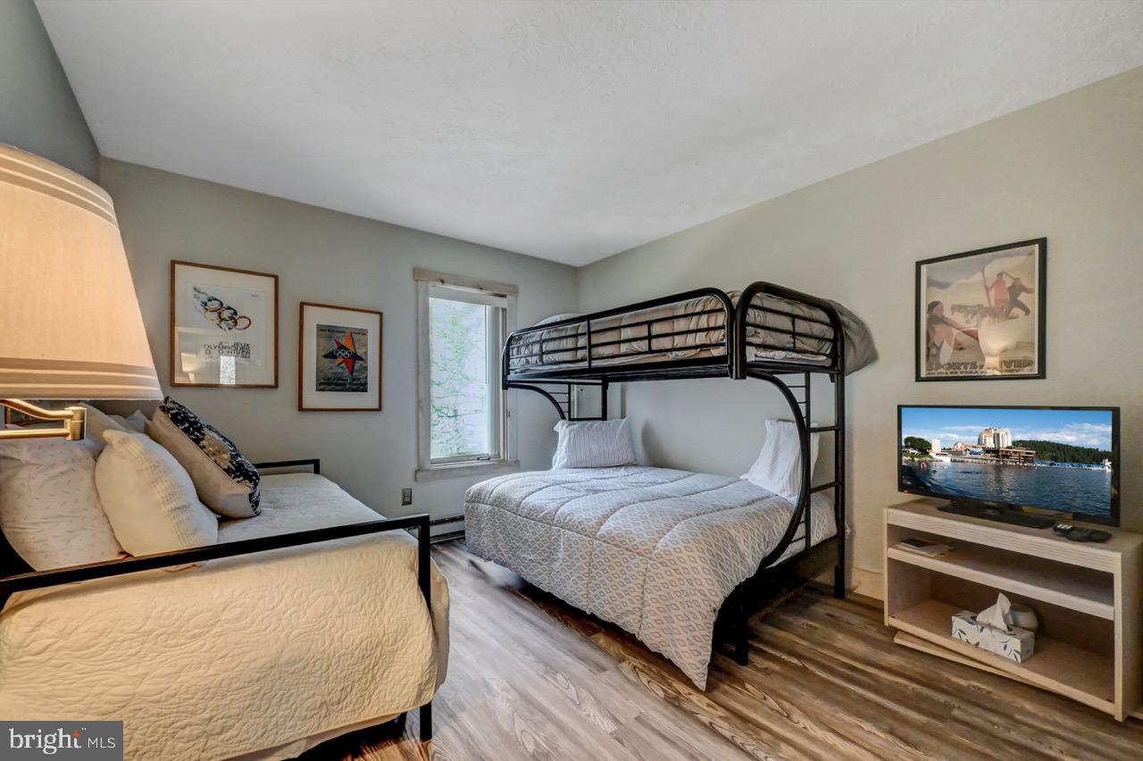 SNOW RIDGE VILLAGE - Residential