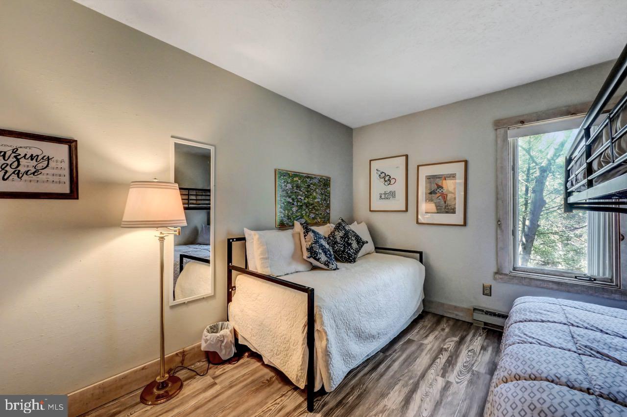 SNOW RIDGE VILLAGE - Residential