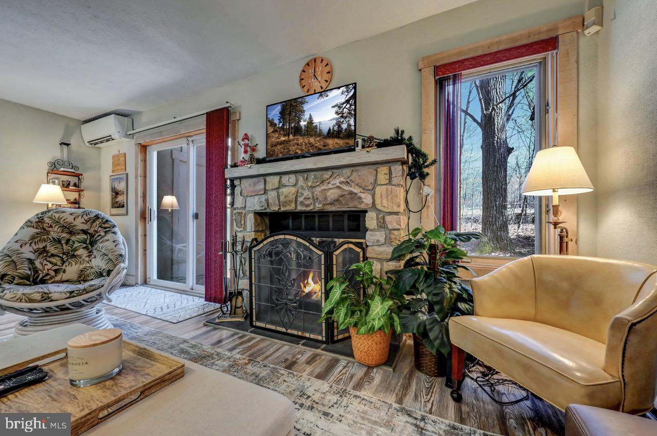 SNOW RIDGE VILLAGE - Residential