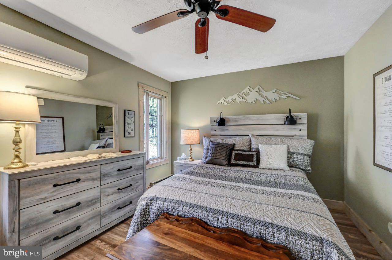 SNOW RIDGE VILLAGE - Residential