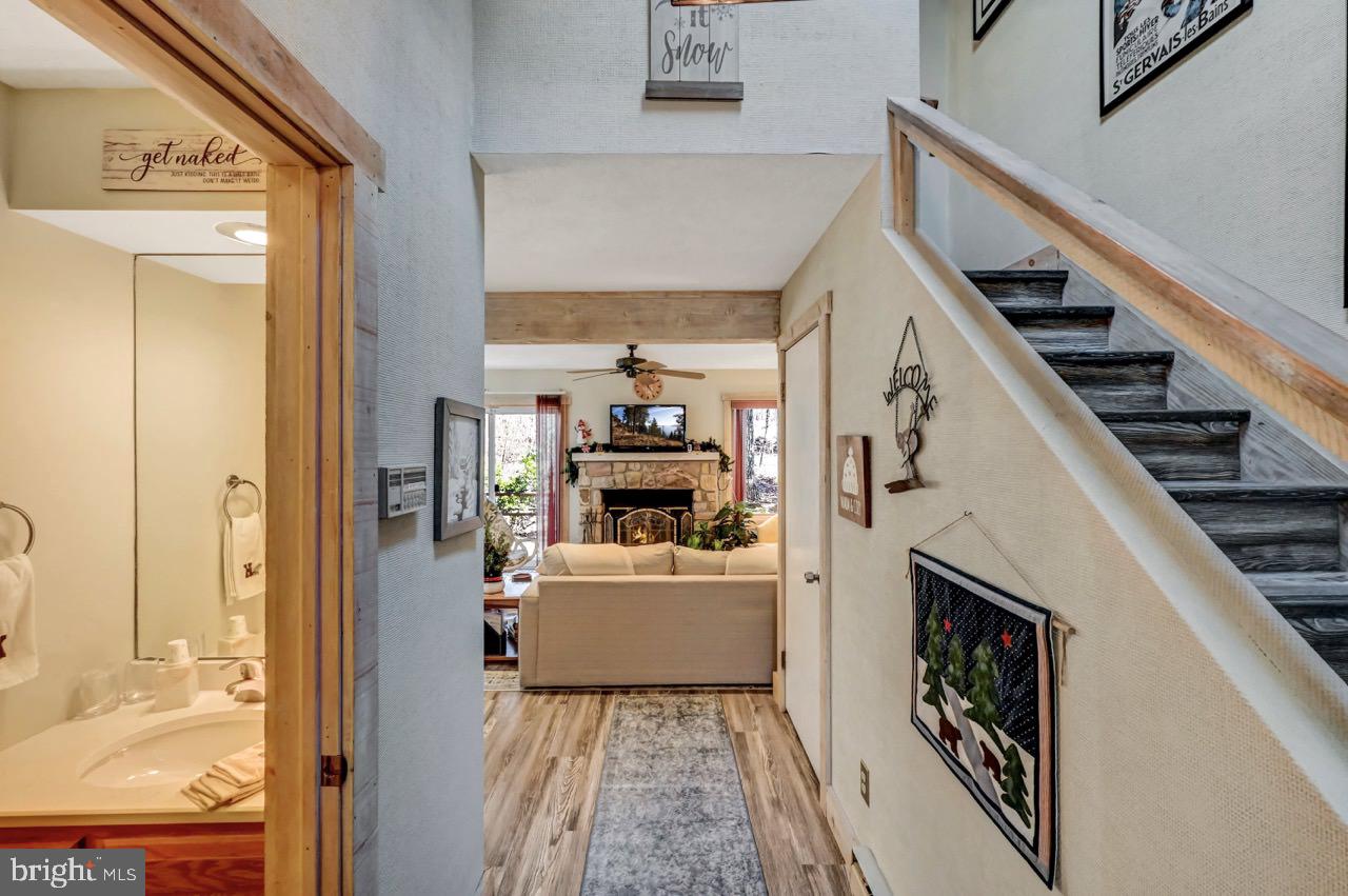 SNOW RIDGE VILLAGE - Residential