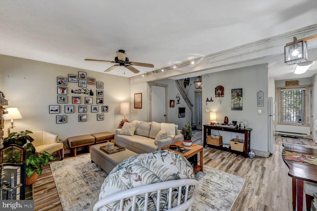 SNOW RIDGE VILLAGE - Residential