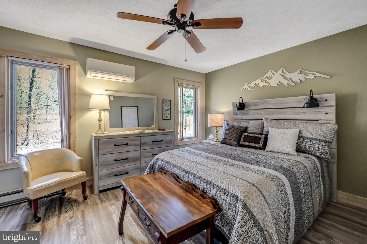 SNOW RIDGE VILLAGE - Residential