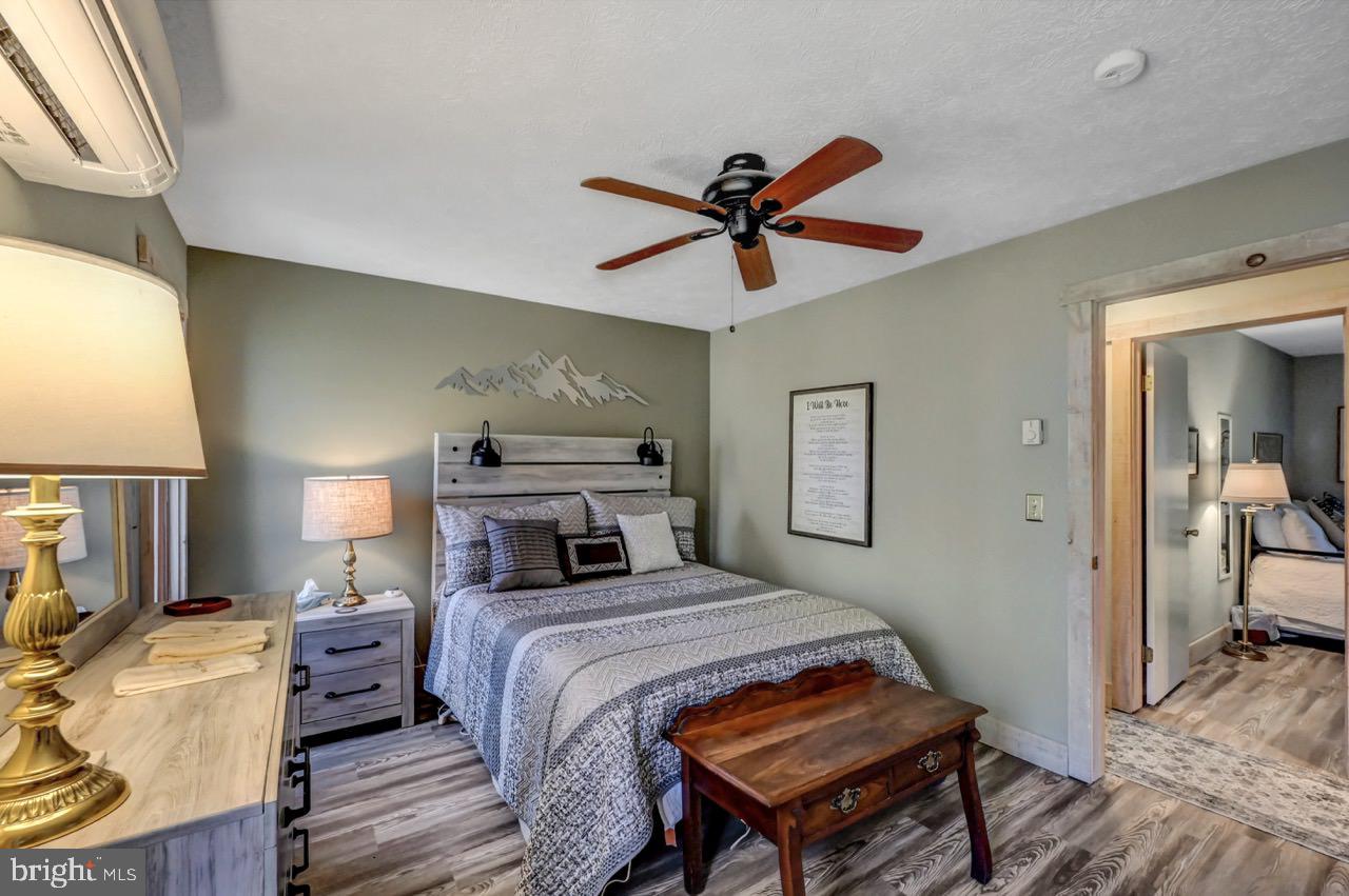 SNOW RIDGE VILLAGE - Residential