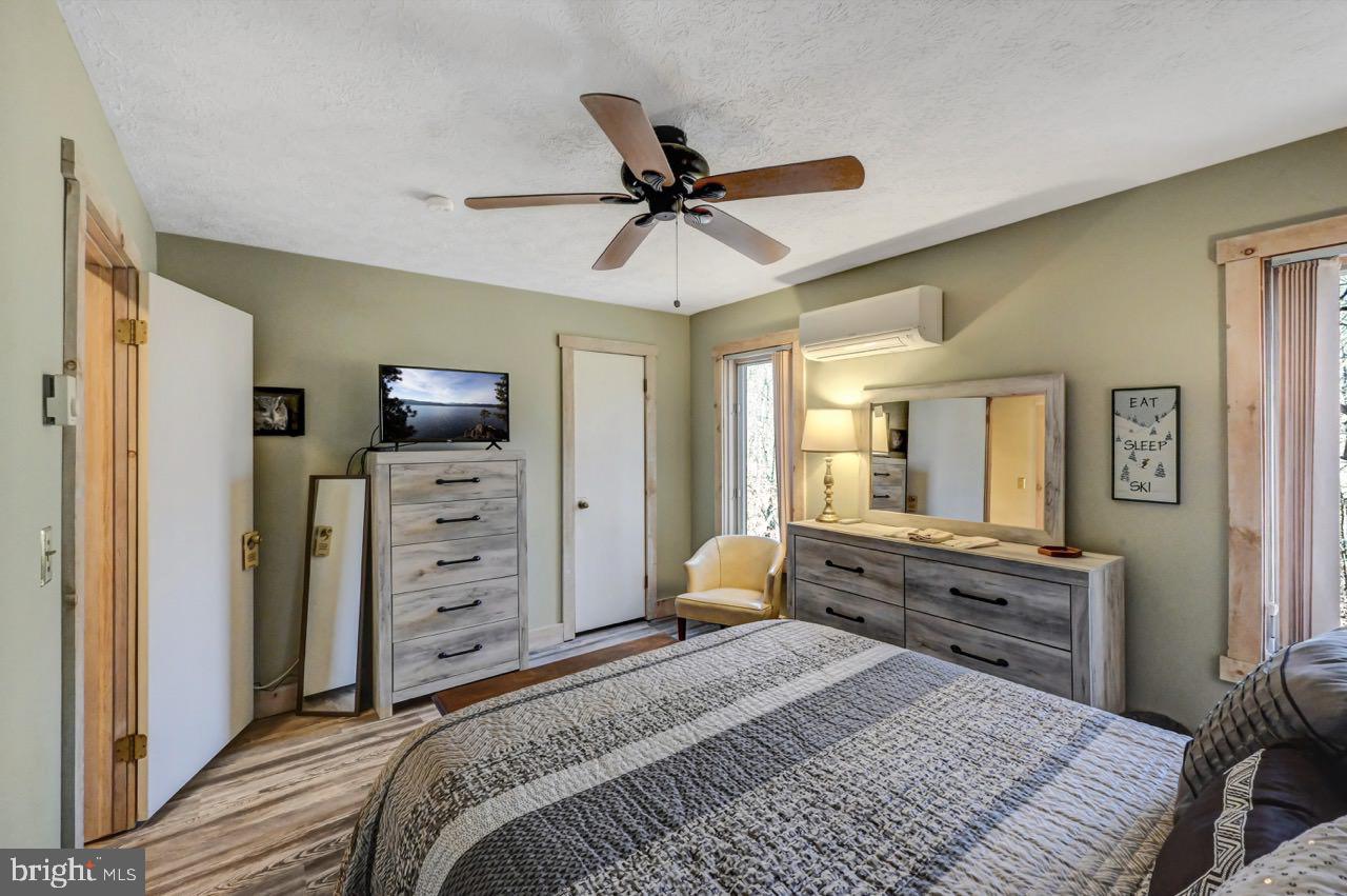 SNOW RIDGE VILLAGE - Residential