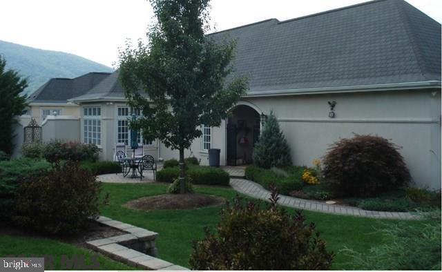 LAUREL HILLS - Residential