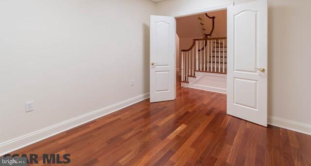 LAUREL HILLS - Residential