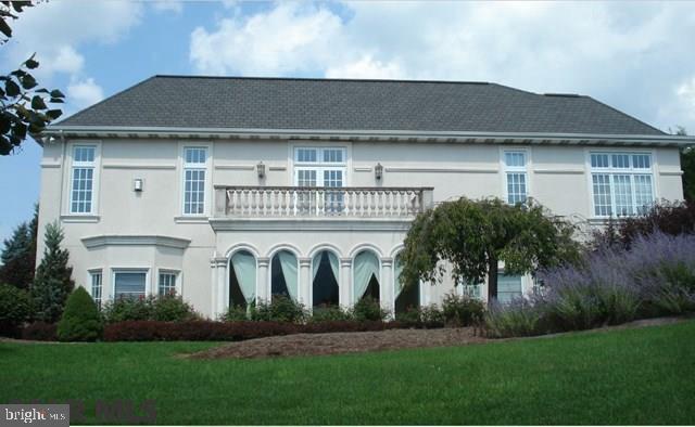 LAUREL HILLS - Residential