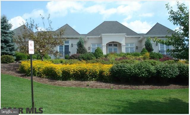 LAUREL HILLS - Residential