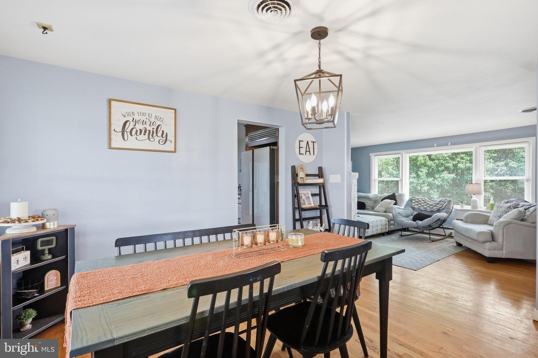 4560 BUCHANAN TRAIL EAST