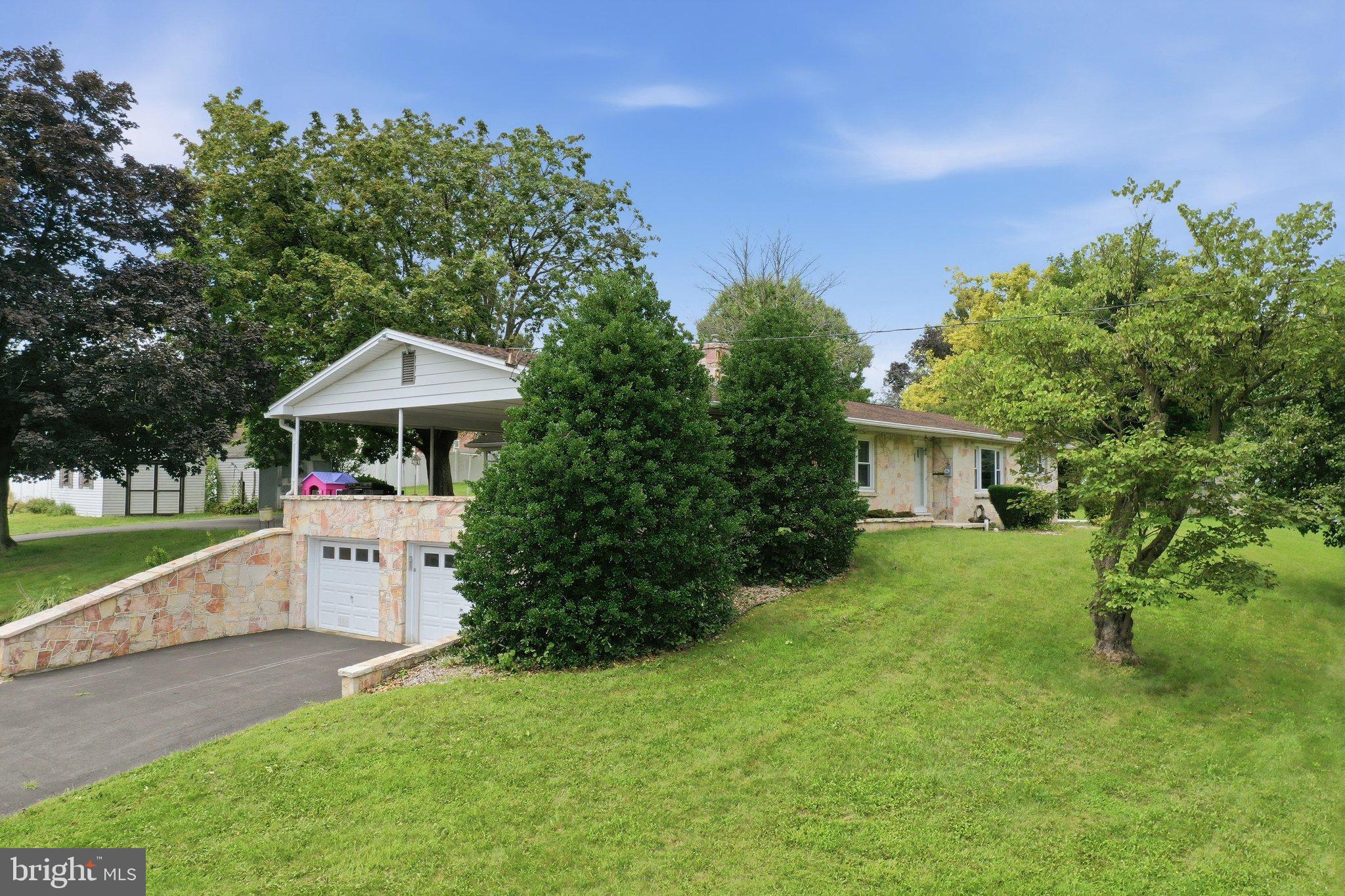 4560 BUCHANAN TRAIL EAST