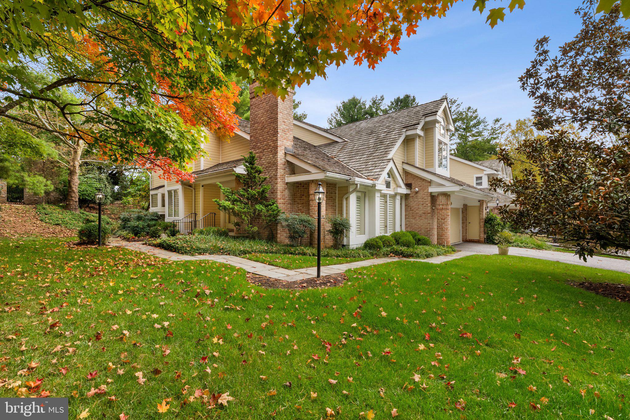 12 OLD BOXWOOD LANE