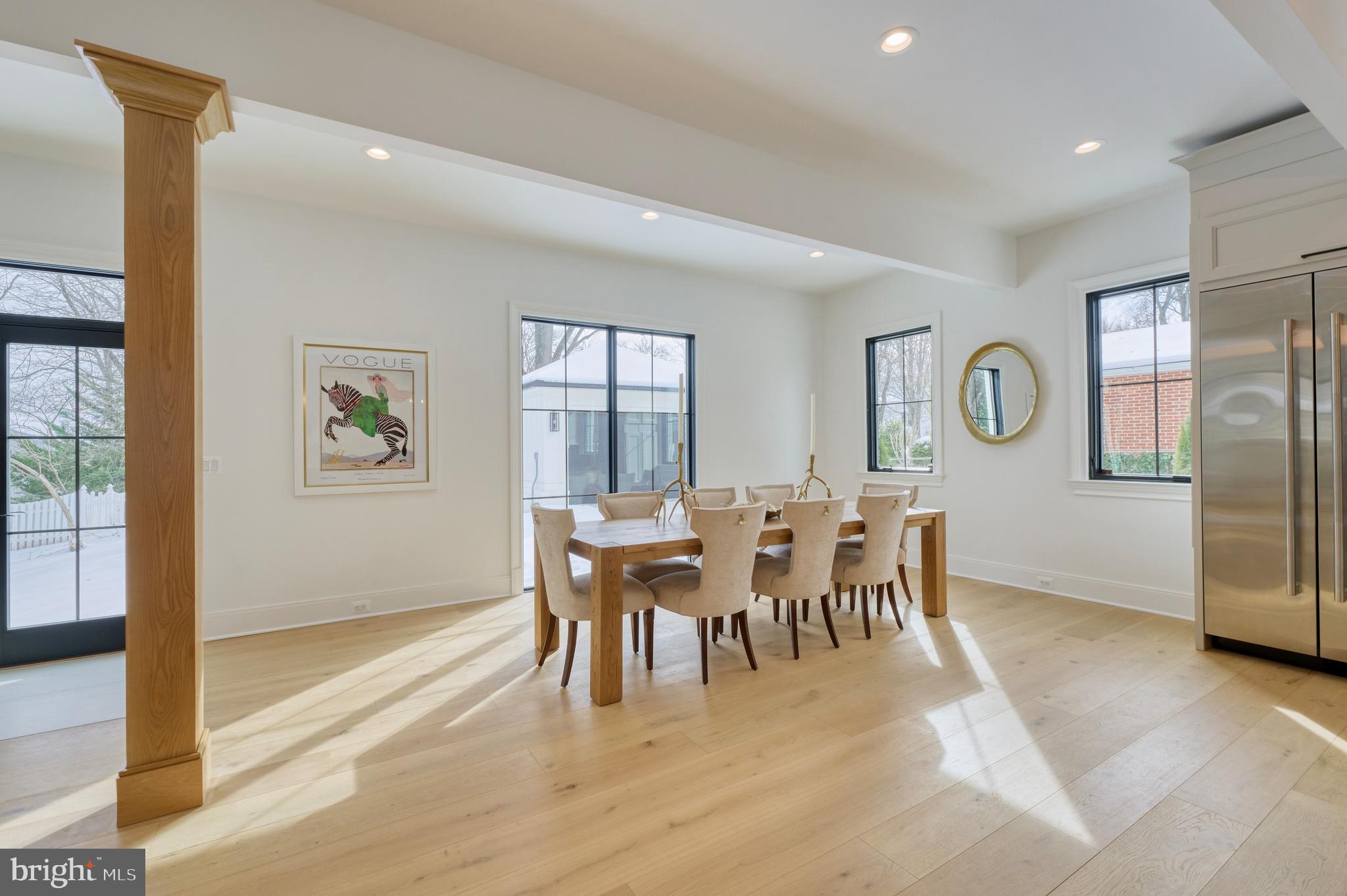 WILLIAMSBURG VILLAGE - Residential