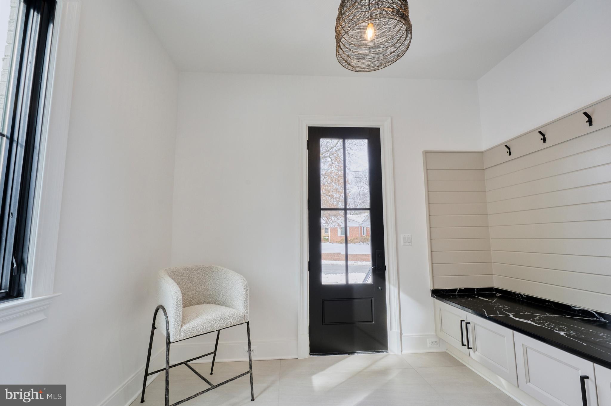 WILLIAMSBURG VILLAGE - Residential