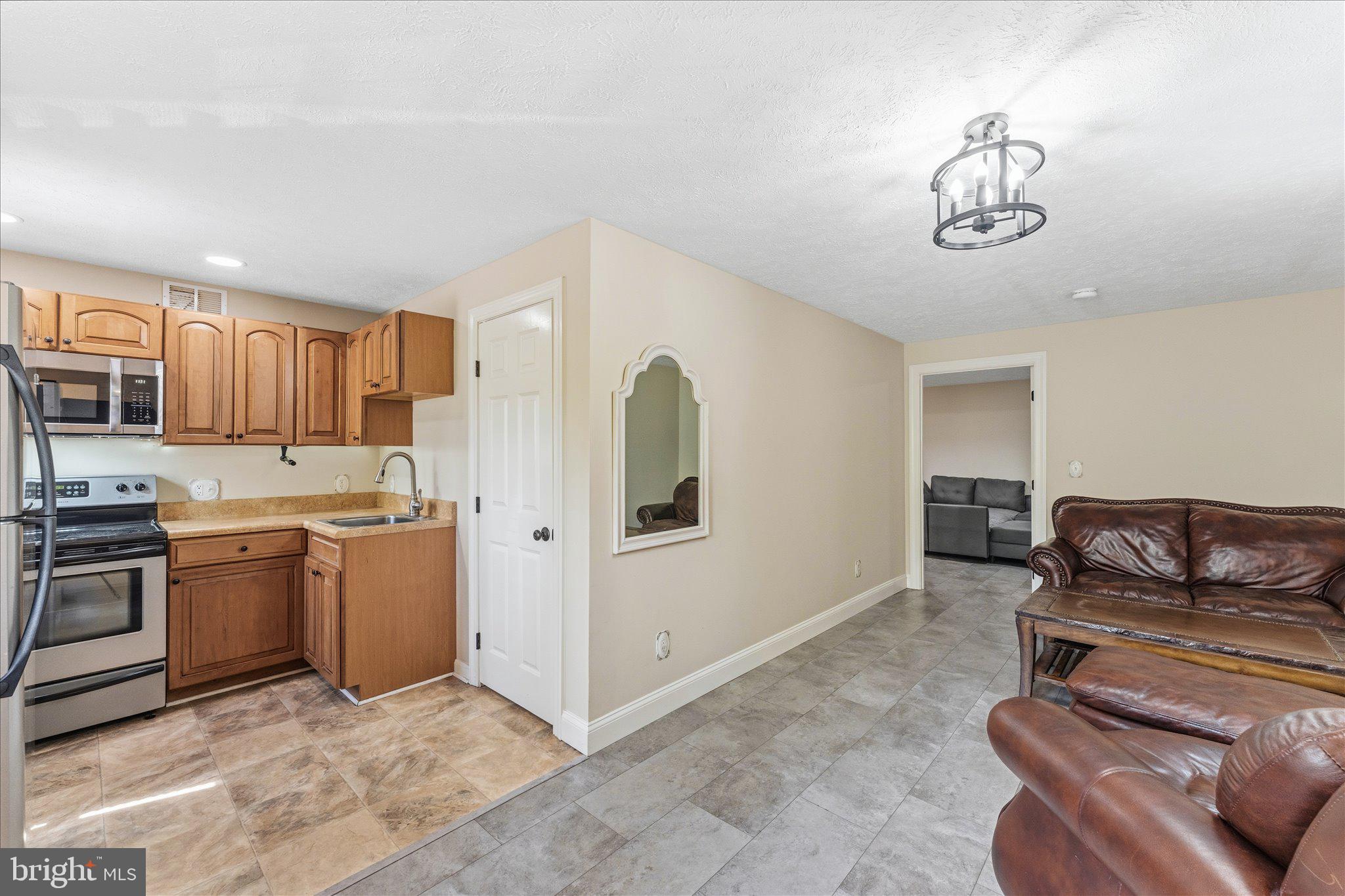 SHEN SHORES - Residential