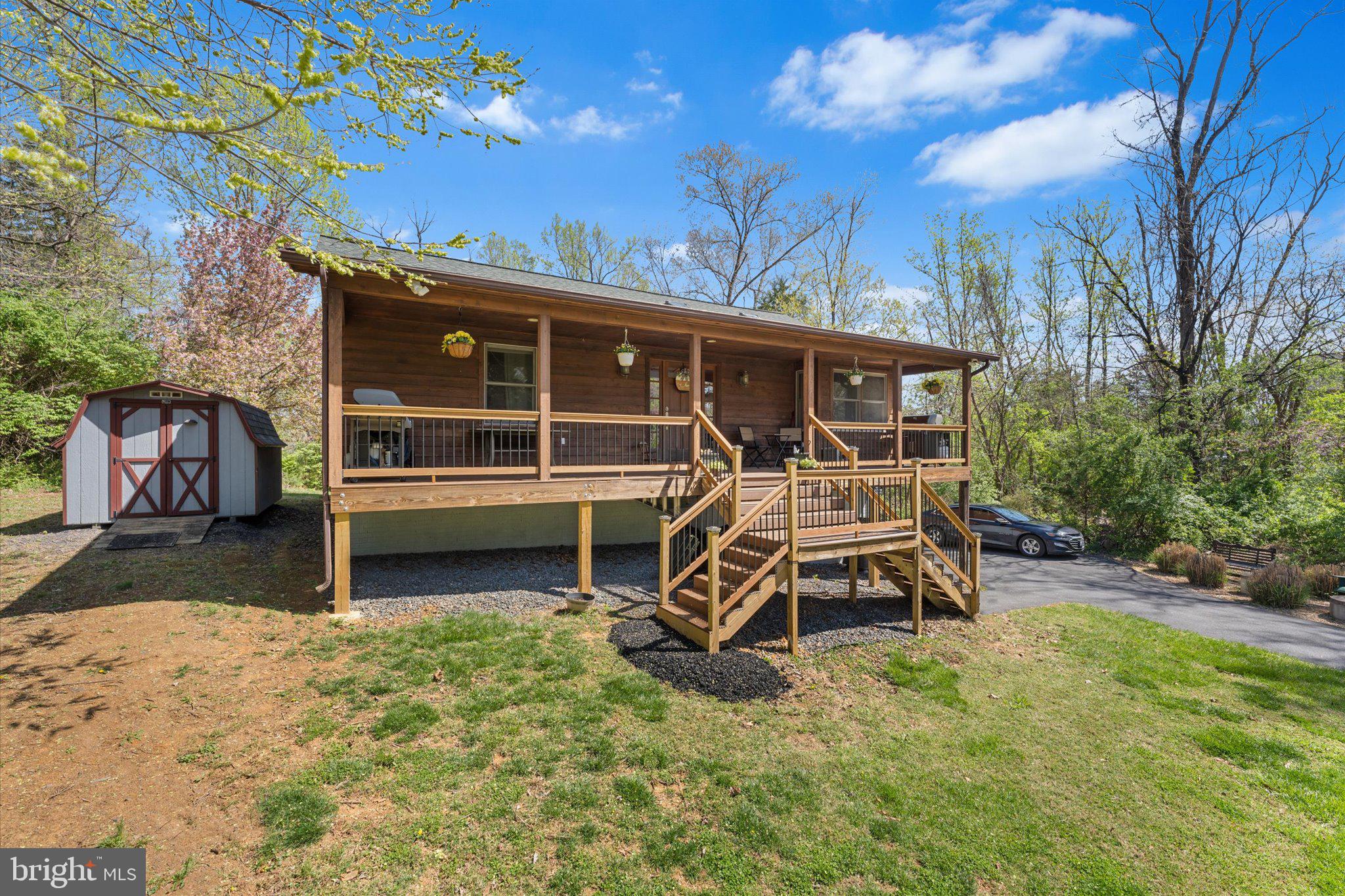 SHEN SHORES - Residential