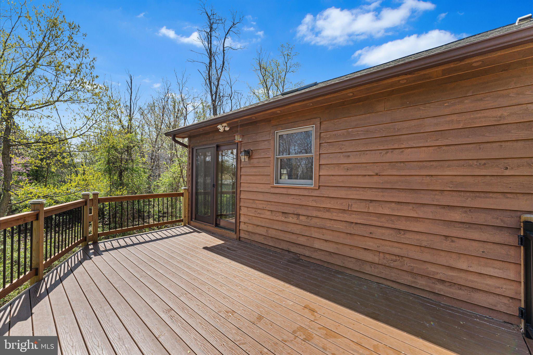 SHEN SHORES - Residential