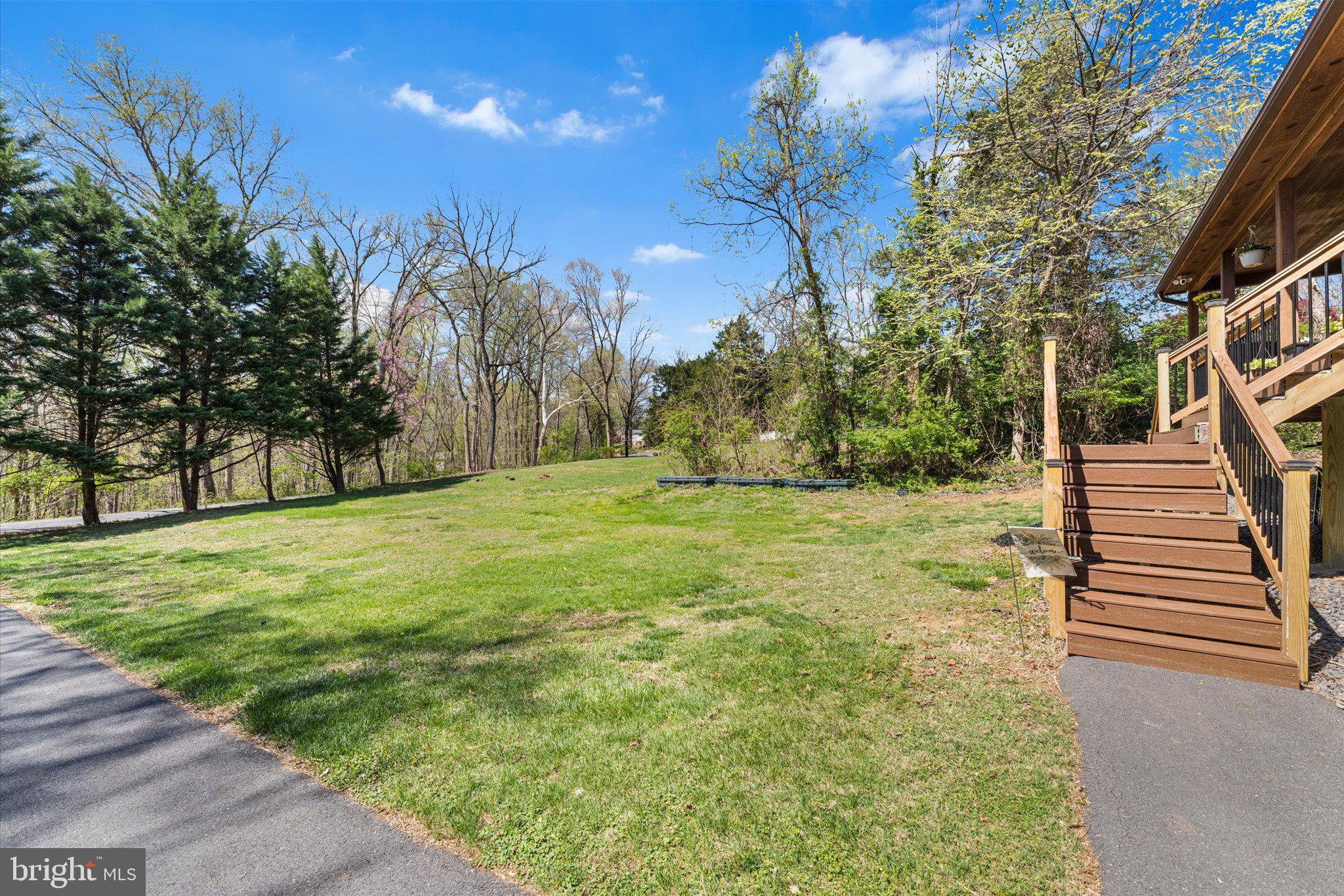 SHEN SHORES - Residential