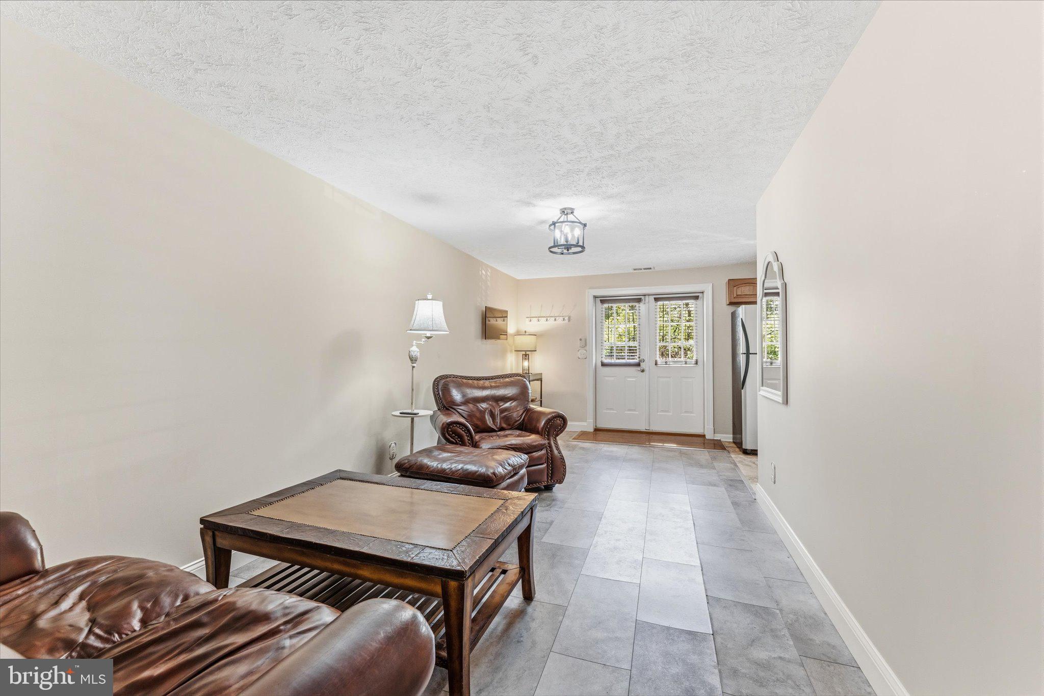 SHEN SHORES - Residential